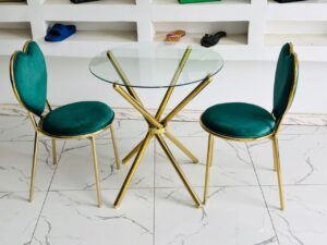 IMG-20250901-WA0074 Table Tête de Luxe – Élégance et Raffinement